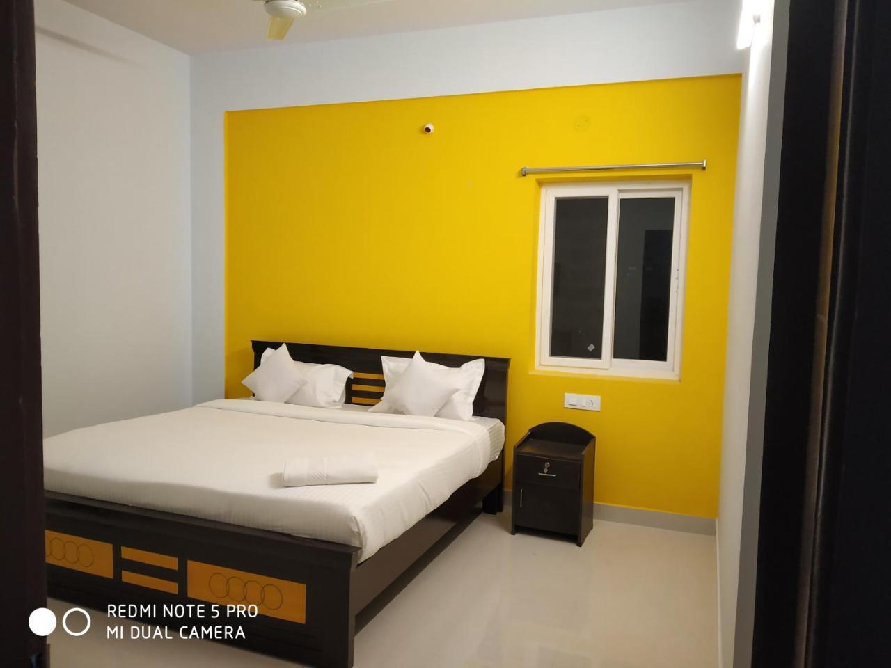 Namaha Stays Hyderabad Esterno foto